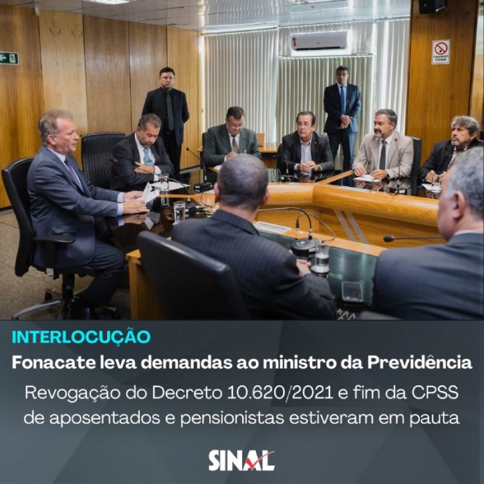 Fonacate leva demandas ao ministro da Previdência
